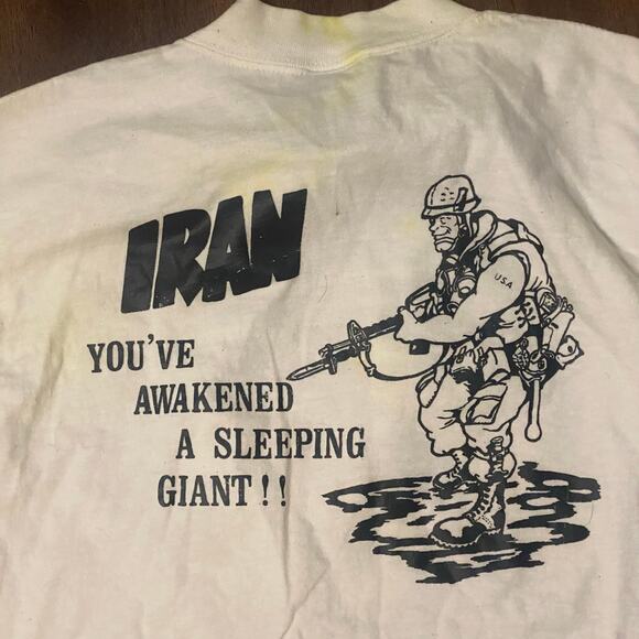 Vintage 70’s 1978 Volkswagen Beetle Front Iran War Back Anvil Shirt Size Small - Picture 5 of 8